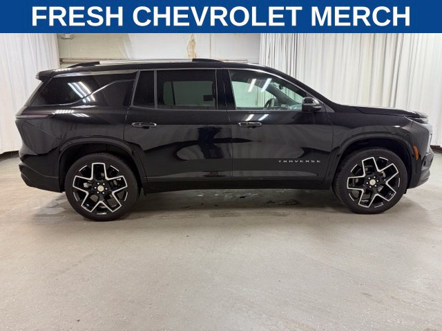 Used 2025 Chevrolet Traverse High Country w/ LPO, Floor Liner Package AWD/4WD image 3