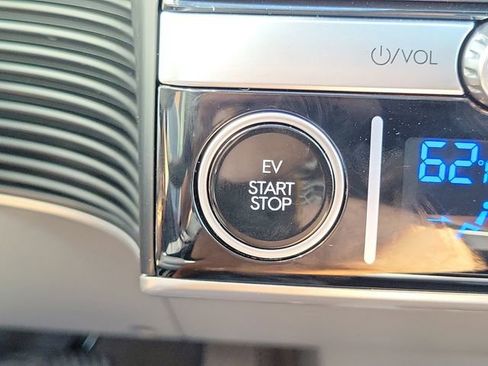 New 2024 Hyundai Ioniq 5 Limited image 9