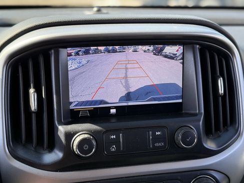 Used 2020 Chevrolet Colorado LT w/ Luxury Package image 8