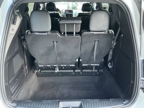 Used 2018 Dodge Grand Caravan GT FWD image 31