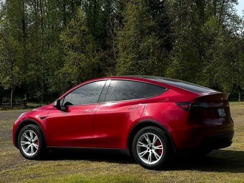 Used 2021 Tesla Model Y Performance AWD/4WD image 4