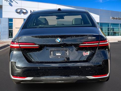Used 2024 BMW 530i image 4