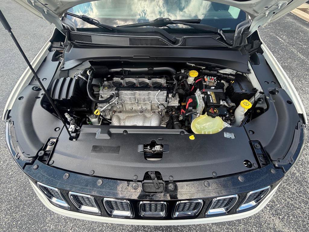 Used 2018 Jeep Compass Latitude w/ Popular Equipment Group AWD/4WD image 38