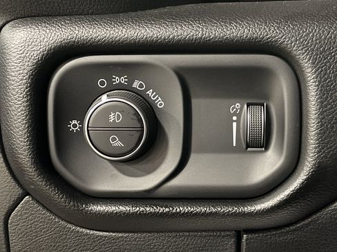 Used 2023 RAM 1500 Big Horn image 21