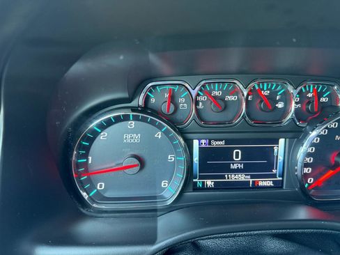 Used 2018 GMC Yukon SLT w/ Premium Edition image 28