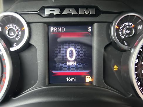 New 2026 RAM 2500 Tradesman AWD/4WD image 30