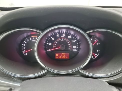 Used 2011 Kia Sorento LX w/ Convenience Pkg image 18