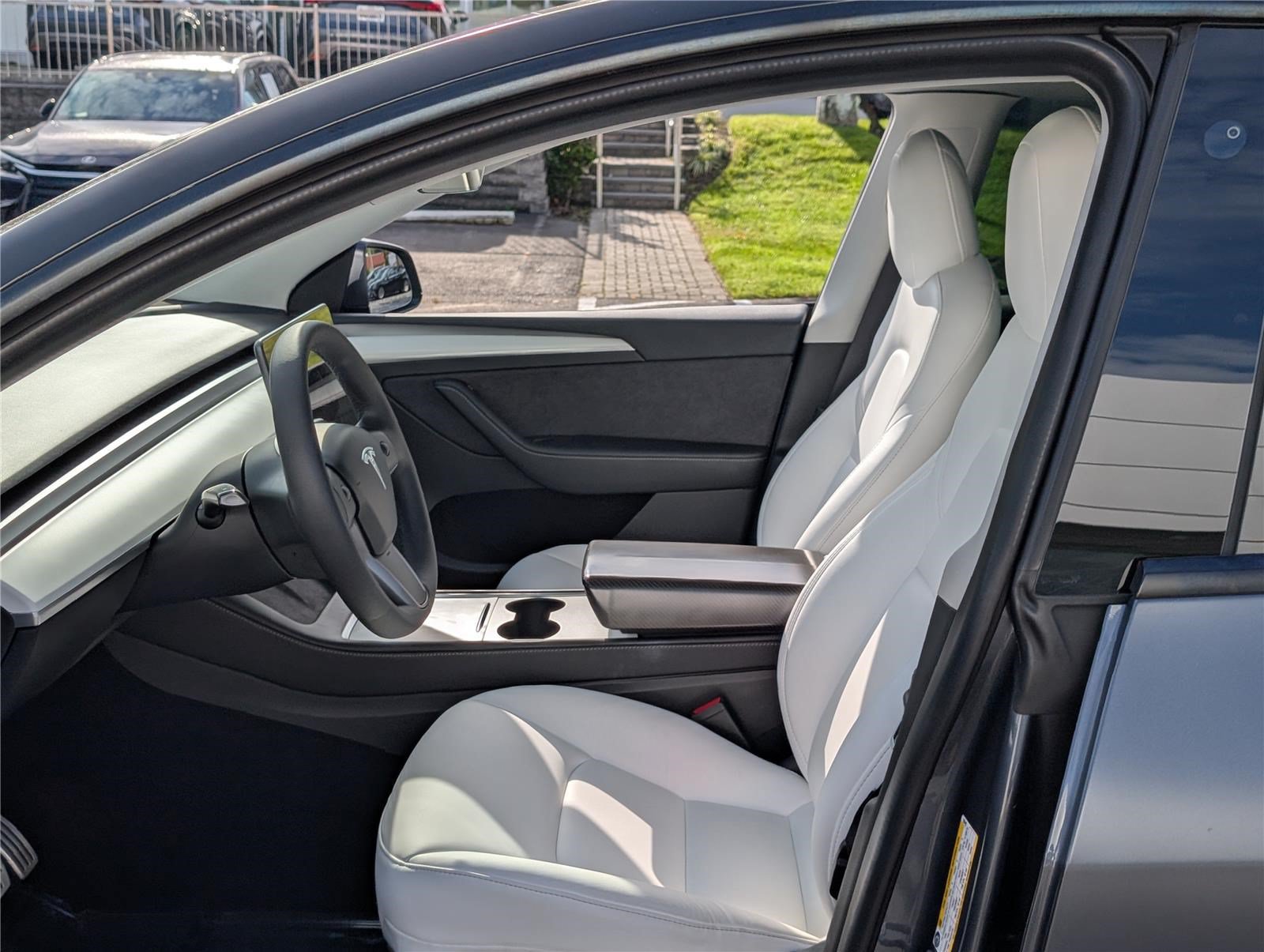 Used 2022 Tesla Model Y Performance AWD/4WD image 17