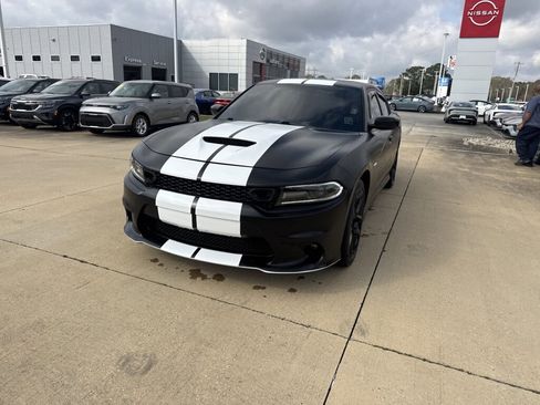 Used 2020 Dodge Charger R/T w/ Plus Group image 5