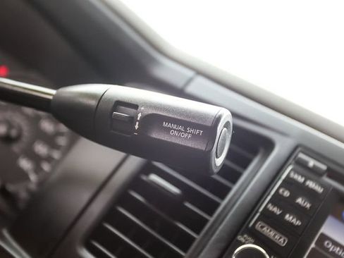 Used 2016 Nissan NV 3500 SL image 25