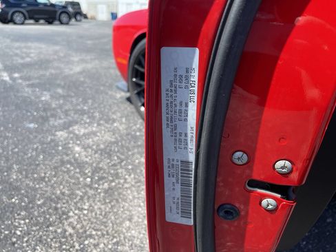 Used 2016 Dodge Challenger SRT Hellcat RWD image 34