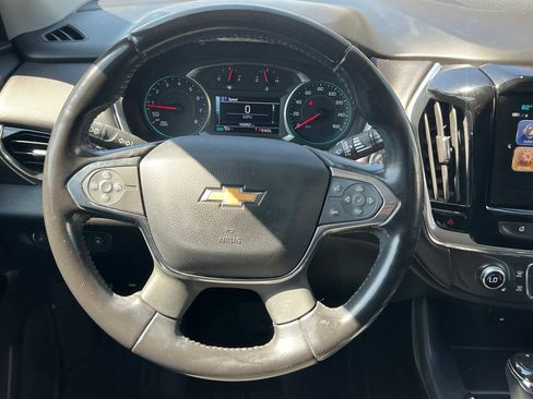 Used 2019 Chevrolet Traverse LT FWD image 16