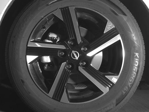 Used 2025 Nissan Sentra SV FWD image 12