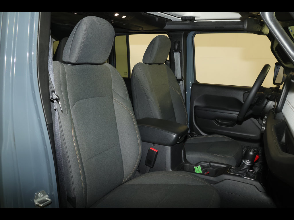 Used 2024 Jeep Wrangler Unlimited AWD/4WD image 26