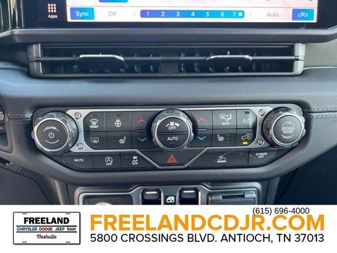 New 2025 Jeep Gladiator Mojave w/ Convenience Group image 27