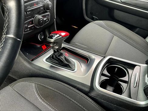 Used 2021 Dodge Charger SXT RWD image 14