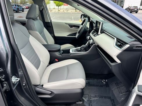 Certified 2023 Toyota RAV4 XLE Premium AWD/4WD image 29