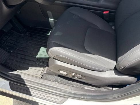Certified 2026 Kia Carnival SX Prestige FWD image 11