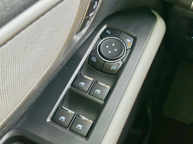 Used 2025 Ford Expedition Active AWD/4WD image 27