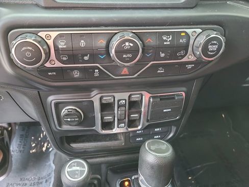 Certified 2021 Jeep Wrangler Unlimited Sport image 39