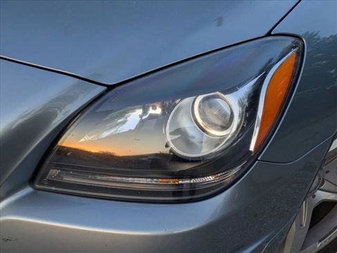 Used 2012 Mercedes-Benz SLK 350 image 9