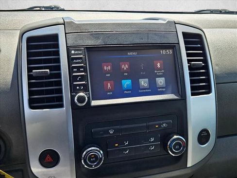 Used 2019 Nissan Frontier SV AWD/4WD image 12