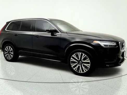 Used 2020 Volvo XC90 T6 Momentum w/ Protection Package Premier AWD/4WD image 3