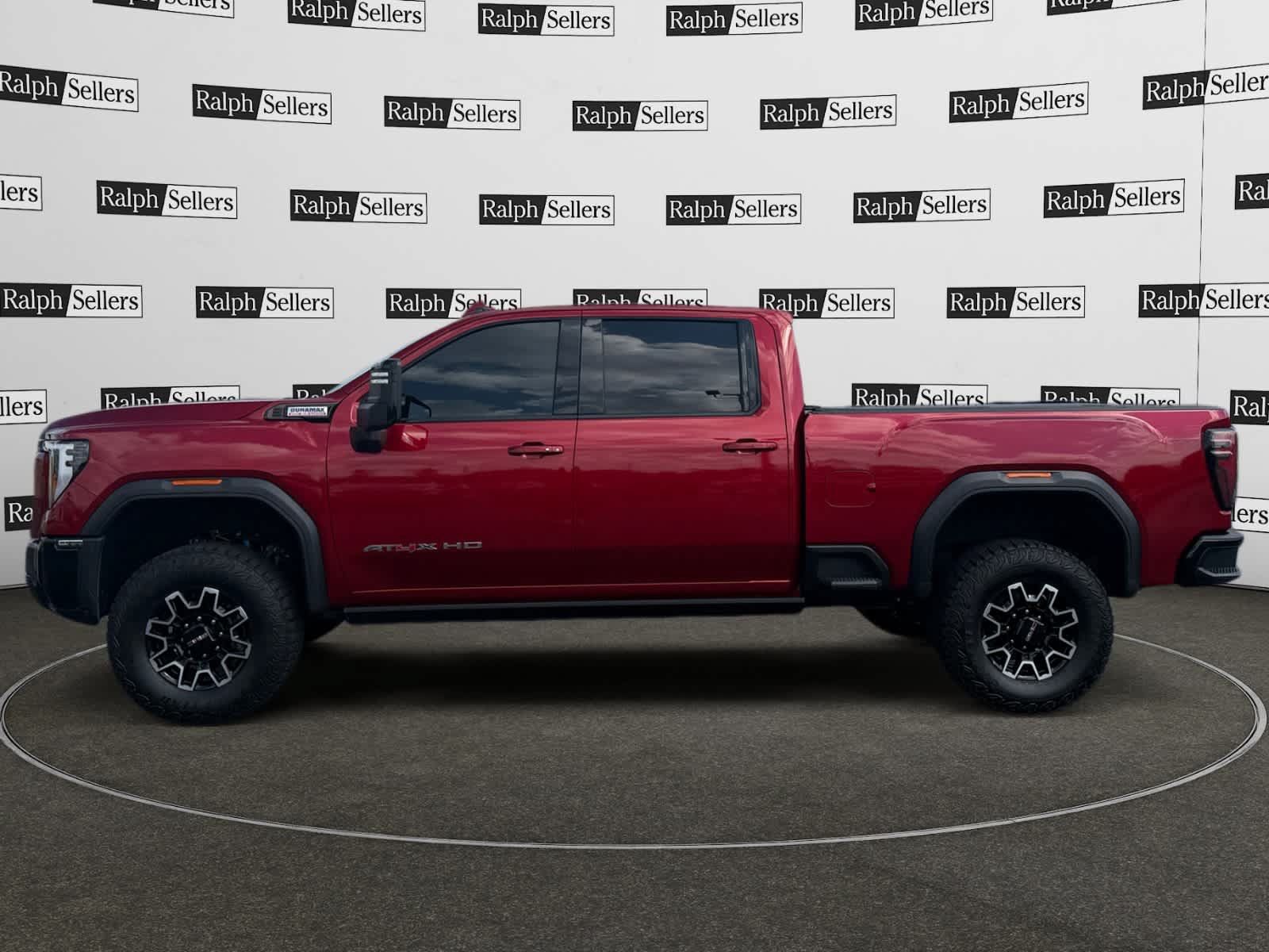 Used 2025 GMC Sierra 2500 AT4X AWD/4WD image 3