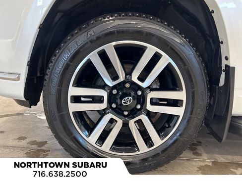 Used 2023 Toyota 4Runner Limited AWD/4WD image 25