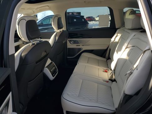 New 2026 Lincoln Nautilus Black Label image 28