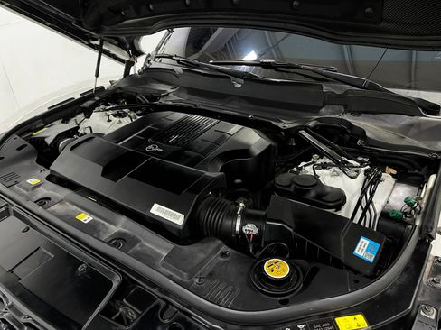 Used 2019 Land Rover Range Rover Sport SVR AWD/4WD image 28
