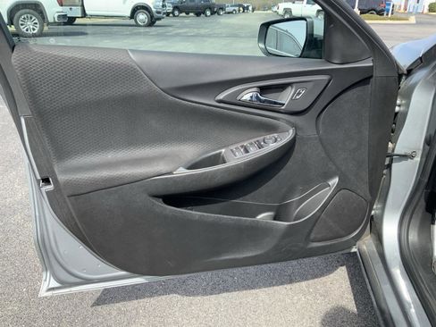 Used 2024 Chevrolet Malibu LT image 19