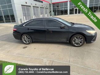 Used 2016 Toyota Camry SE FWD video 2