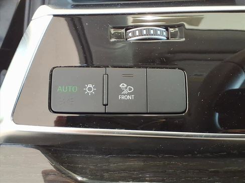 Used 2023 Audi Q7 2.0T Premium Plus w/ Premium Plus Package image 11