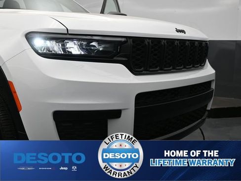 New 2025 Jeep Grand Cherokee L Altitude image 29