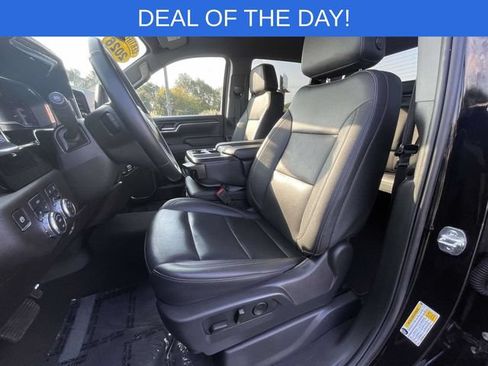 Used 2025 GMC Sierra 1500 SLT AWD/4WD image 16