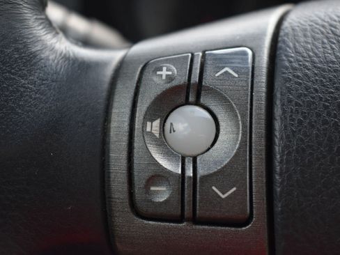 Used 2009 Toyota RAV4 Limited AWD/4WD image 21
