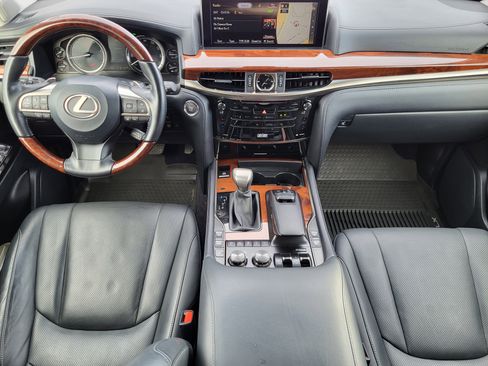 Used 2016 Lexus LX 570 4WD image 12