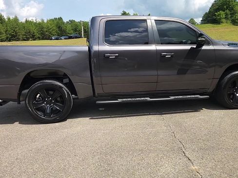 Used 2022 RAM 1500 Big Horn AWD/4WD image 16