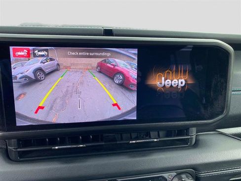 Used 2024 Jeep Wrangler High Altitude image 16