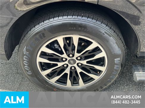 Certified 2025 Ford Expedition Platinum AWD/4WD image 22