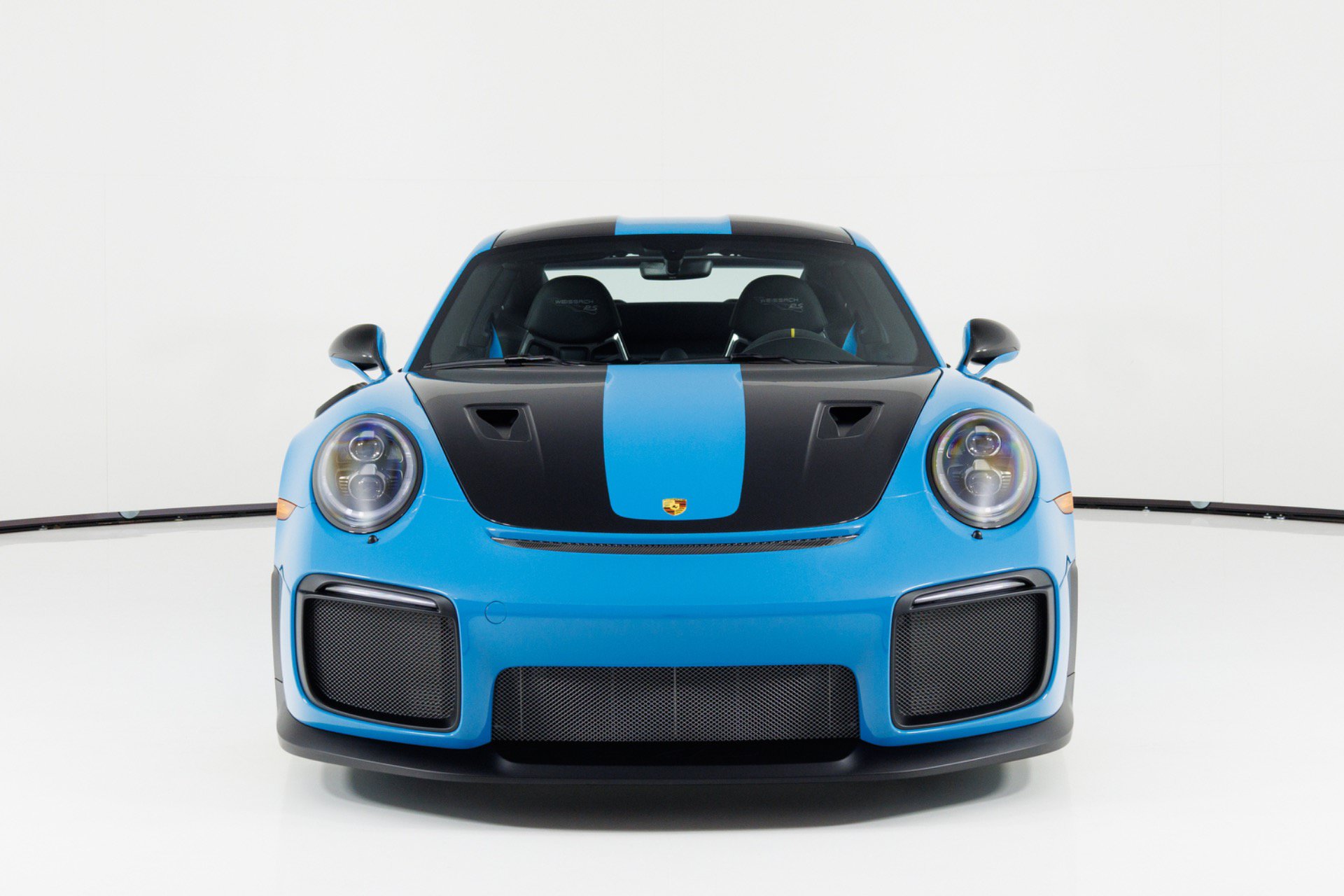 Used 2019 Porsche 911 GT2 RS RWD image 8