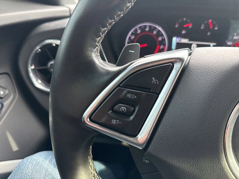 Used 2018 Chevrolet Camaro LT w/ Technology Package image 40