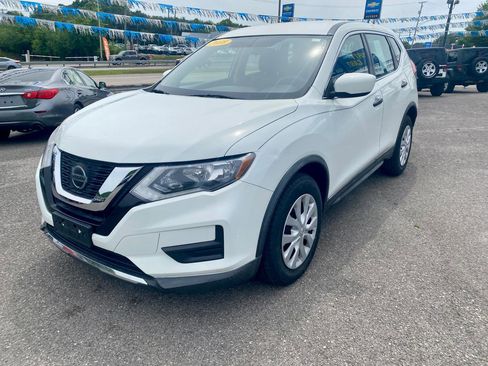 Used 2018 Nissan Rogue S AWD/4WD image 3