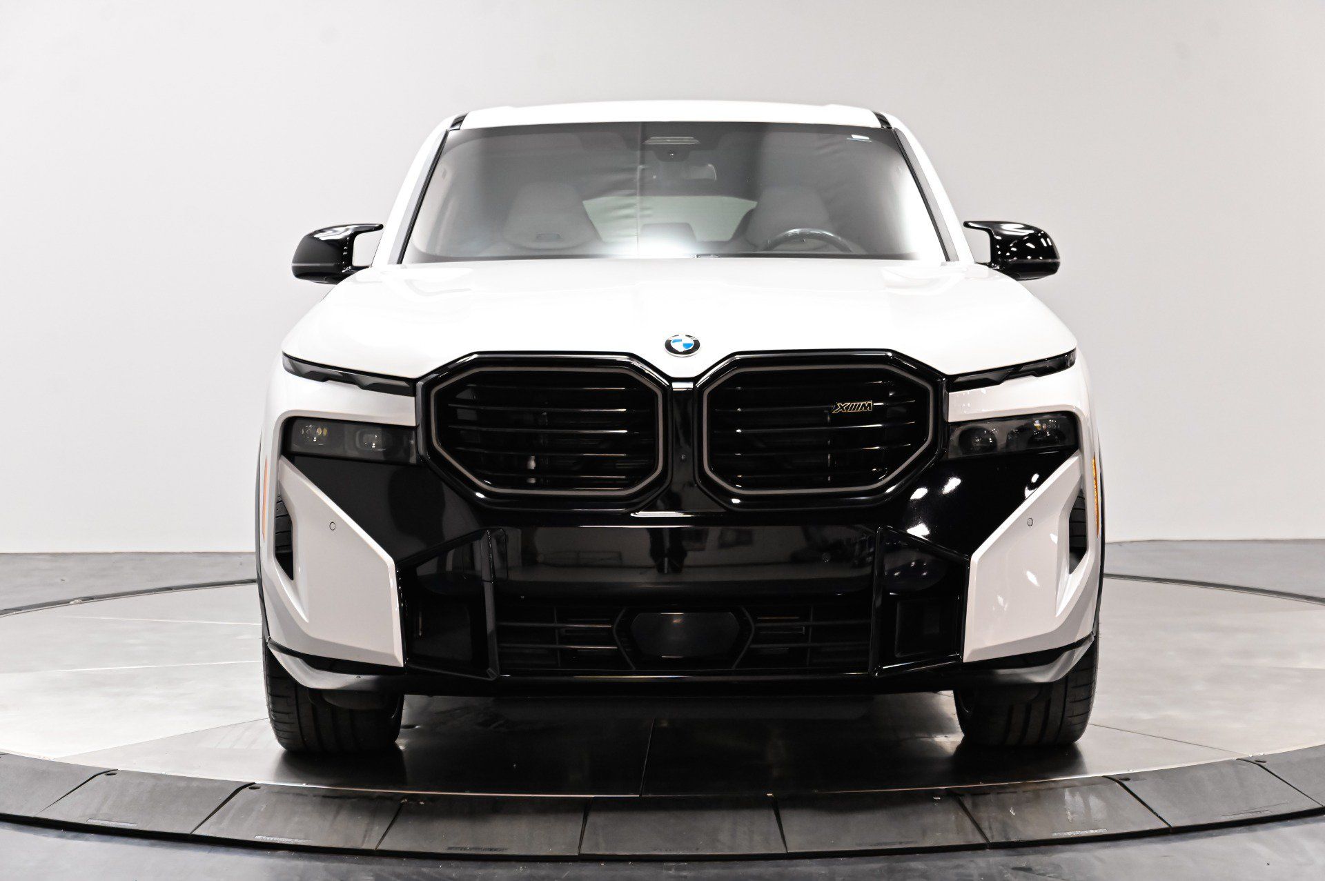 Used 2024 BMW XM AWD/4WD image 25