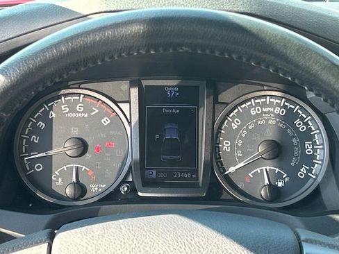 Used 2019 Toyota Tacoma TRD Off-Road AWD/4WD image 17