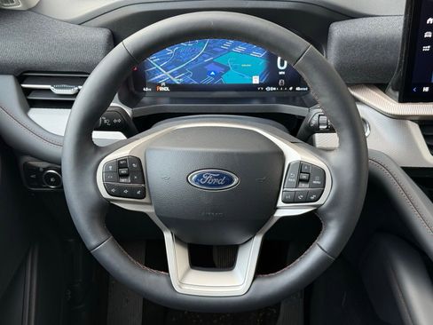 New 2026 Ford Explorer Active AWD/4WD image 35