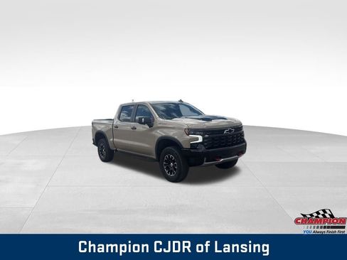 Used 2022 Chevrolet Silverado 1500 ZR2 AWD/4WD image 8