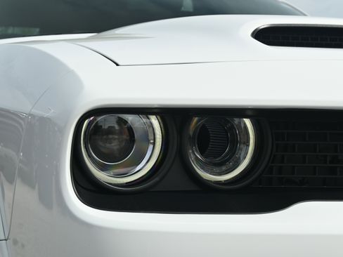 Used 2023 Dodge Challenger SRT Hellcat RWD image 6