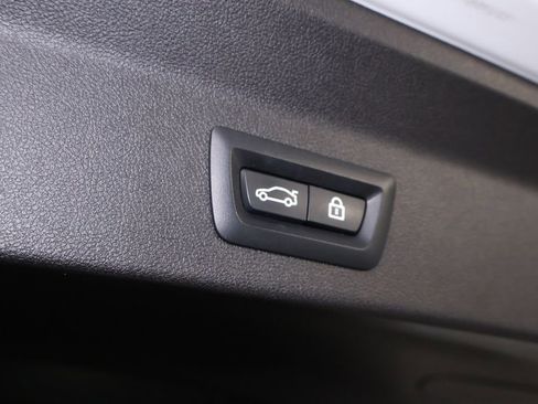 Used 2020 BMW X3 xDrive30e w/ Convenience Package image 21